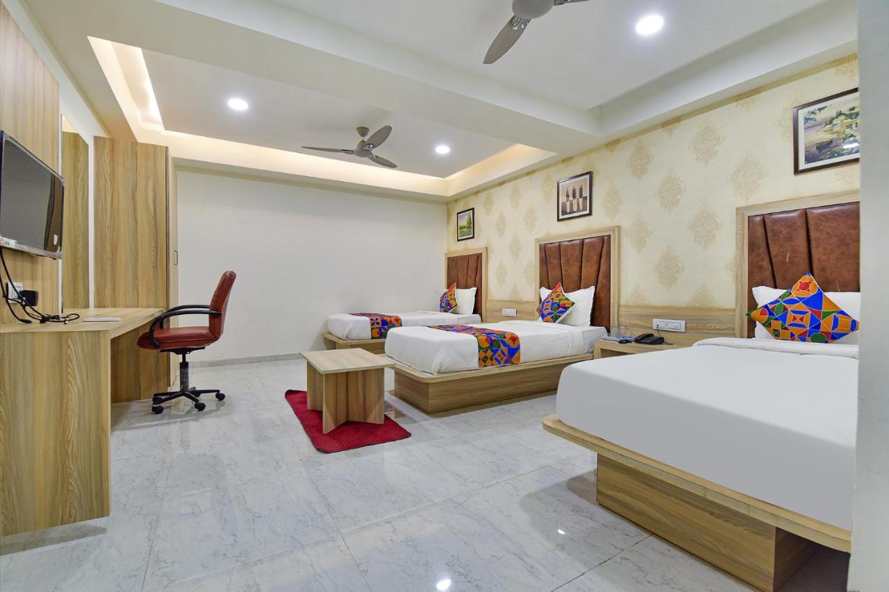 Hotel Legrand.Inn Ahmedabad Exterior foto