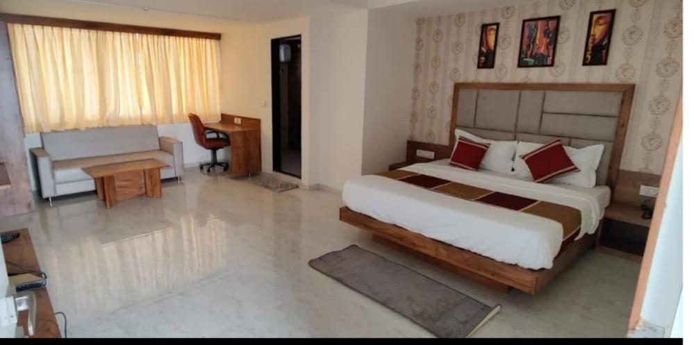 Hotel Legrand.Inn Ahmedabad Exterior foto